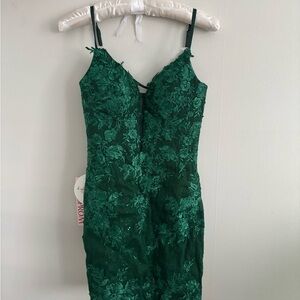 Ava & Viv Green Lace Dress